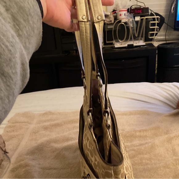 GUC Coach Champagne Gold Signature Stripe Zip-Top Tote - Picture 6 of 13